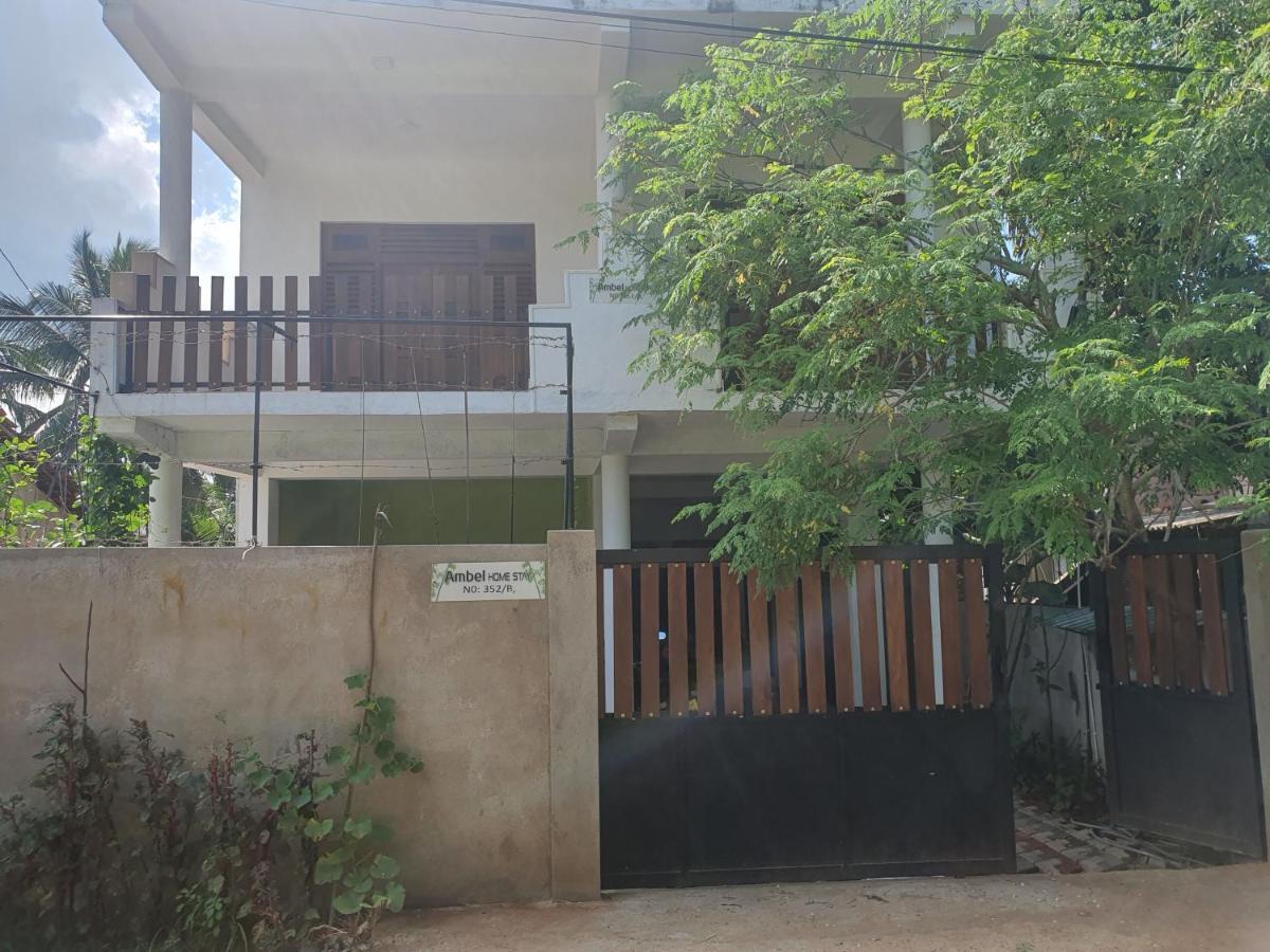 Ambel Homestay Anuradhapura Buitenkant foto